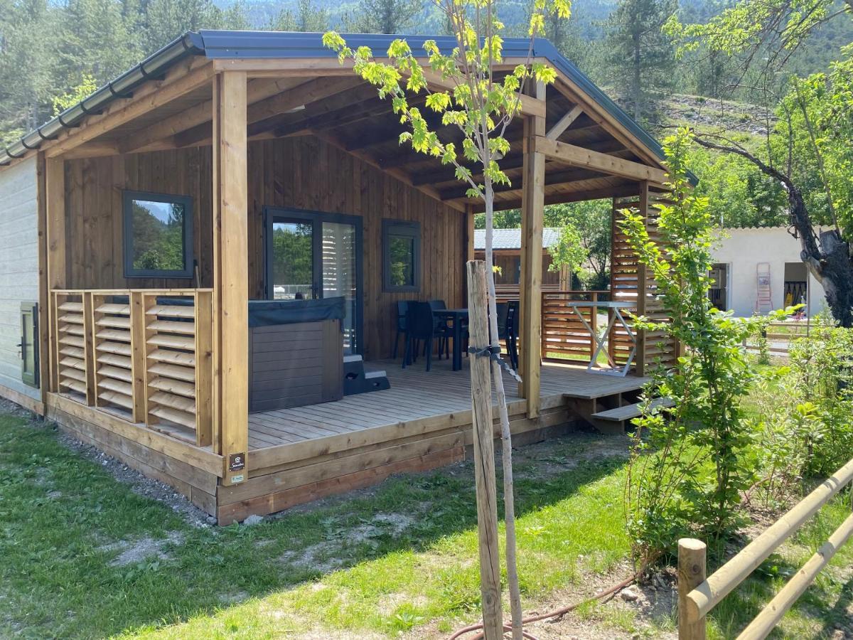 Camping La Ferme De Castellane Εξωτερικό φωτογραφία