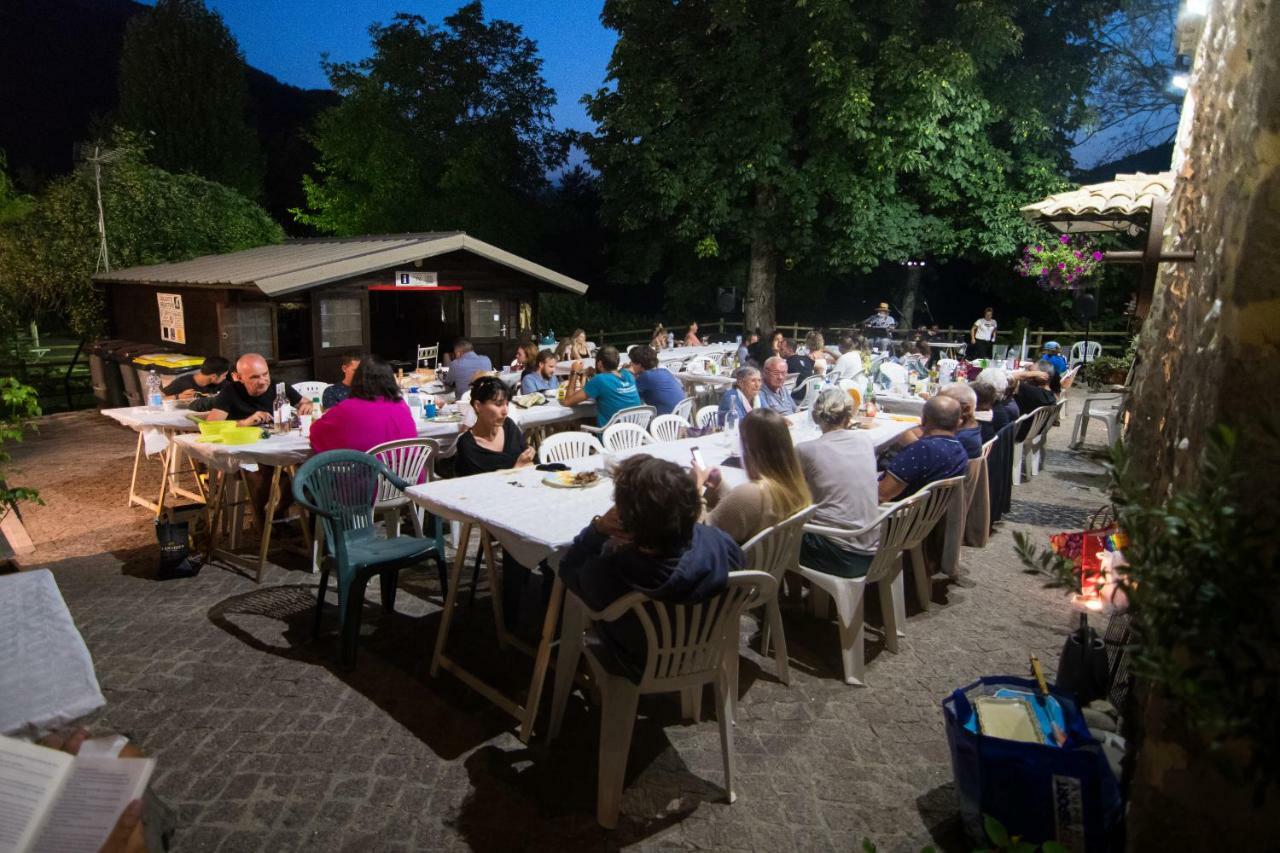 Camping La Ferme De Castellane Εξωτερικό φωτογραφία